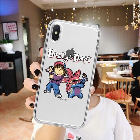 Coque iPhone Stranger Things® Dustin & Dart