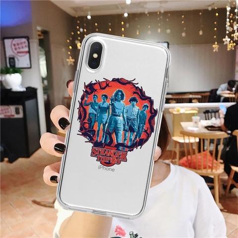 Coque iPhone Stranger Things™ Personnages Saison 3